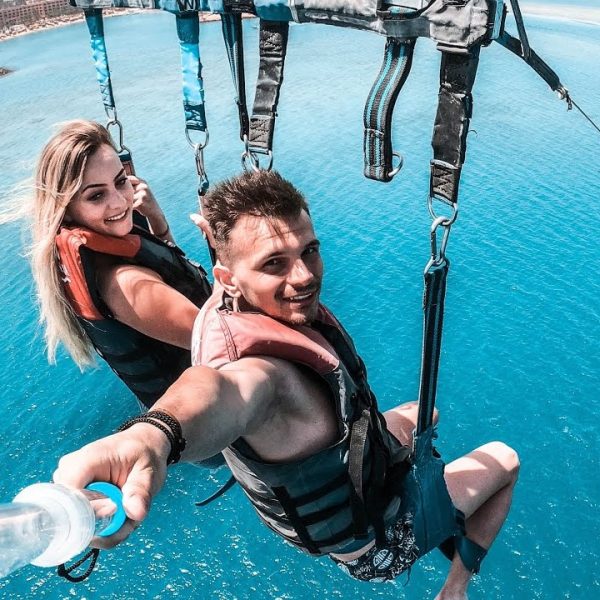 Parasailing-Ausflug und Wasserspiele